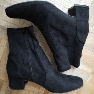 naturalizer daley bootie
